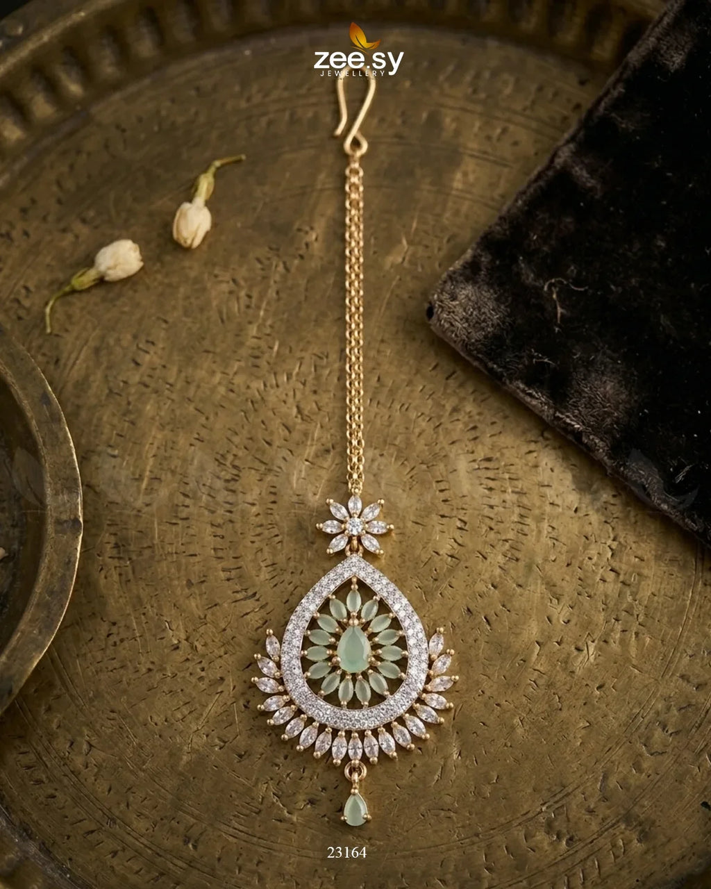 Leaf Pave Ziconia Bindiya