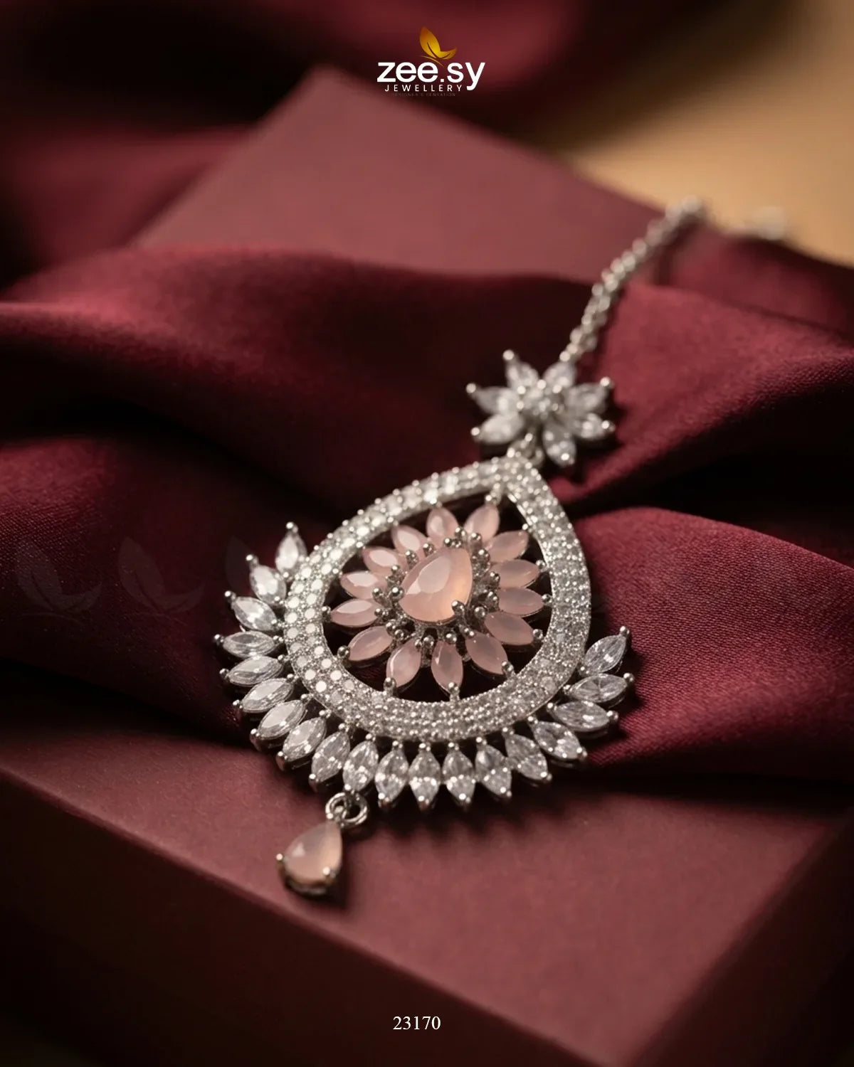 Leaf Pave Ziconia Bindiya