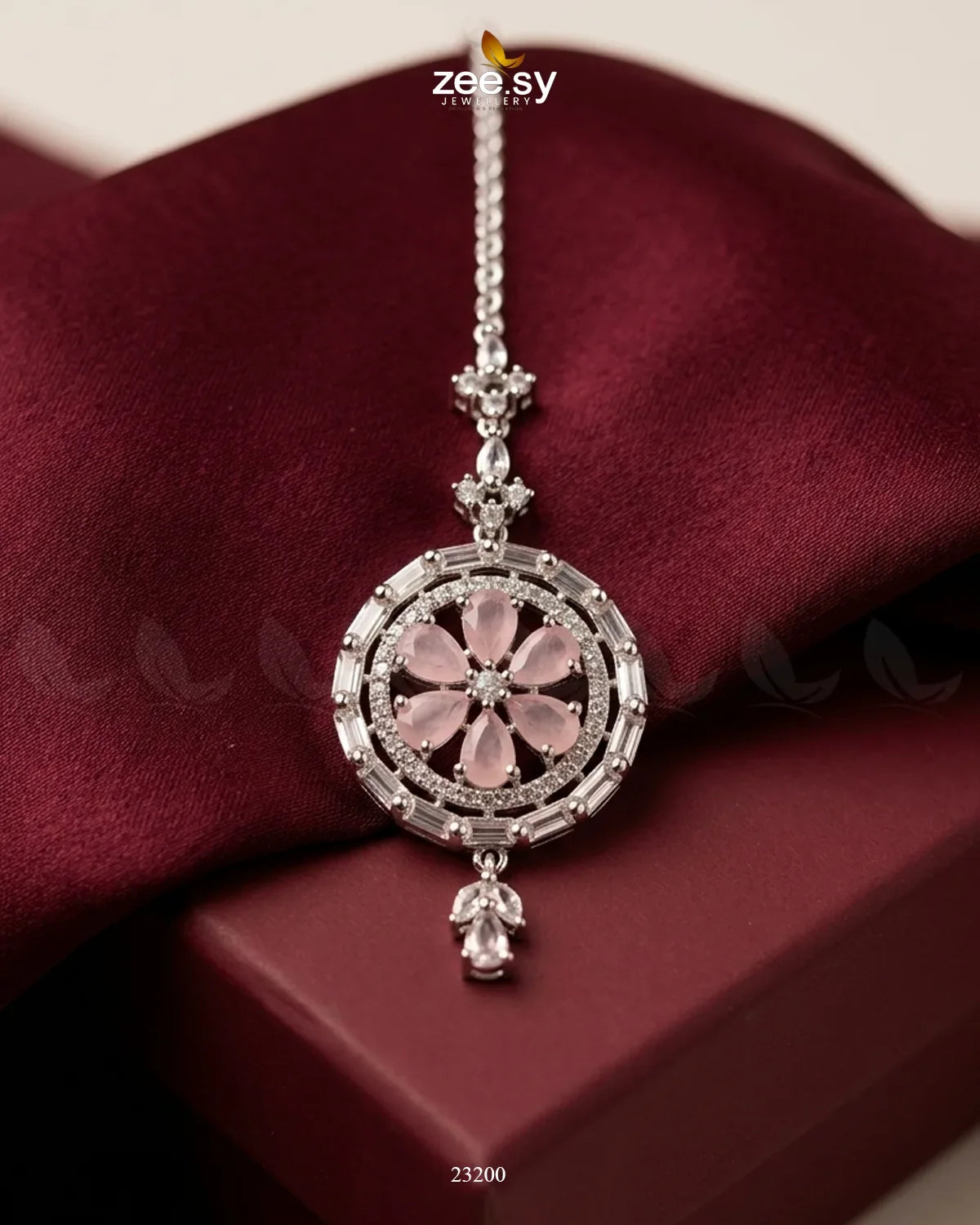 Tulip Wheel Crystal Bindiya