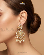 Chic Kundan Medallion Necklace Set
