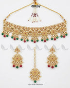 Chic Kundan Medallion Necklace Set