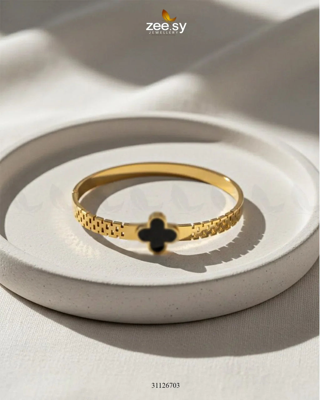Clover Leaf Motif Bracelet
