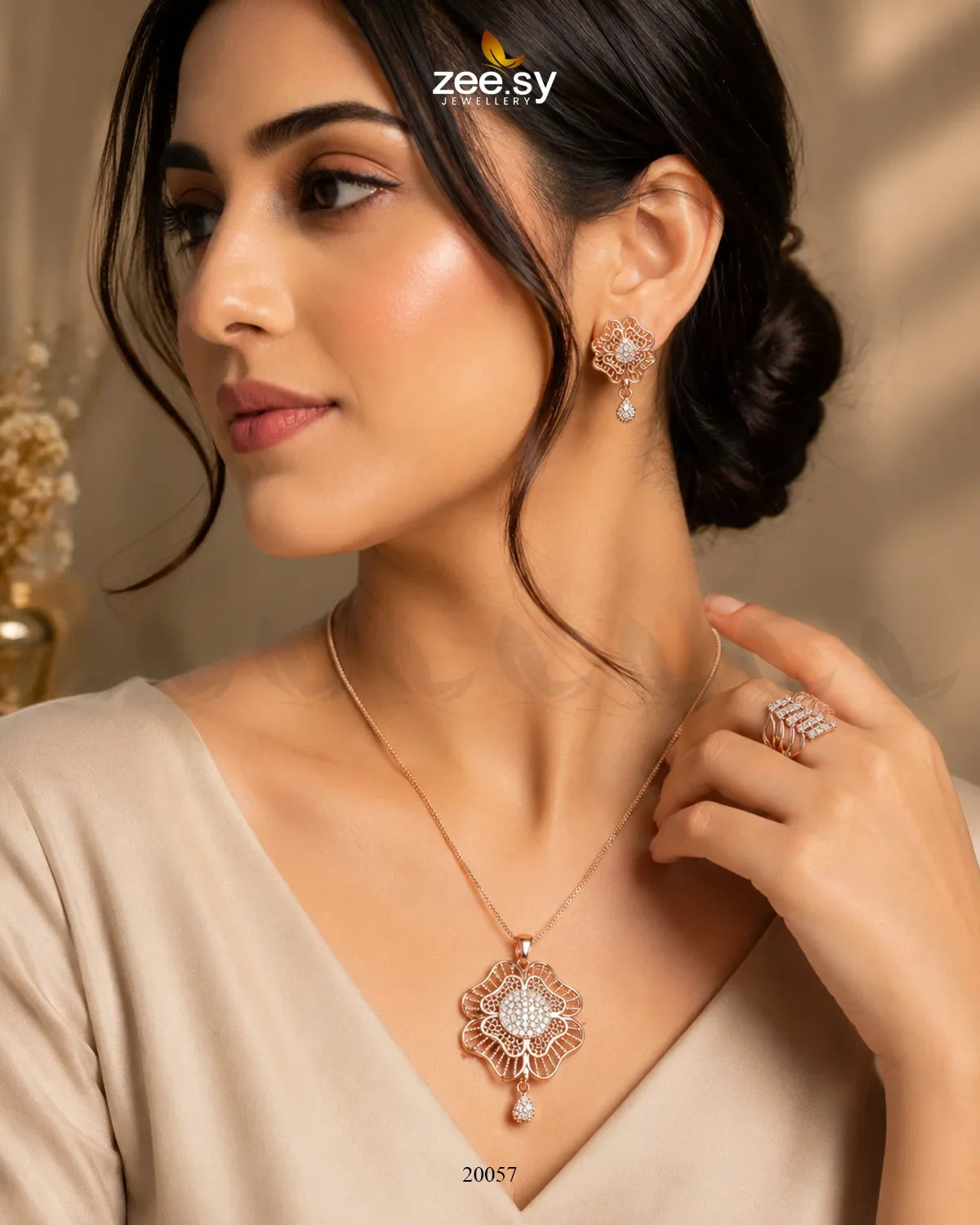 Royal Floral Pendant Set