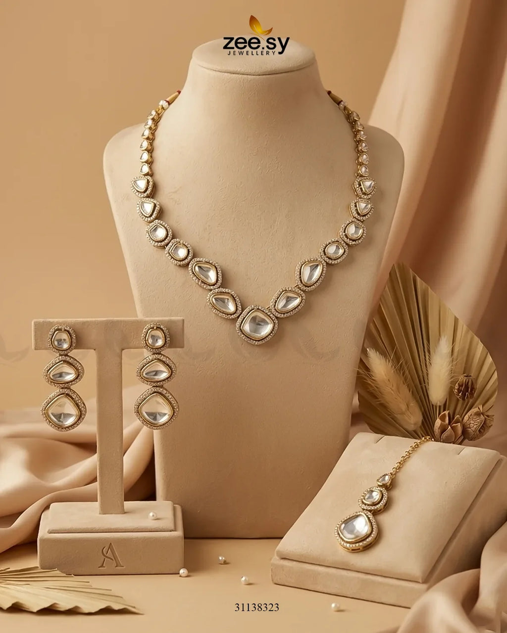 Geometric Bold Kundan Necklace Set