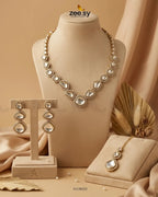Geometric Bold Kundan Necklace Set