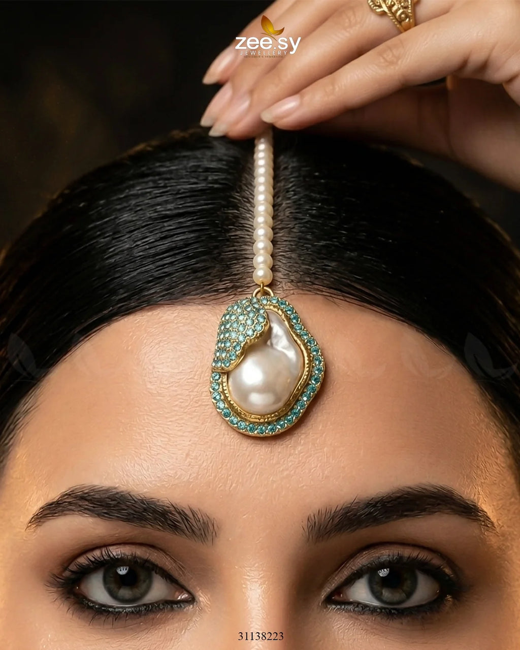 Glow Baroque Pearl Choker Set