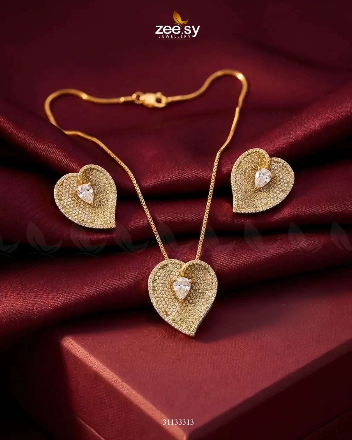 Golden Heart Cluster Pendant Set
