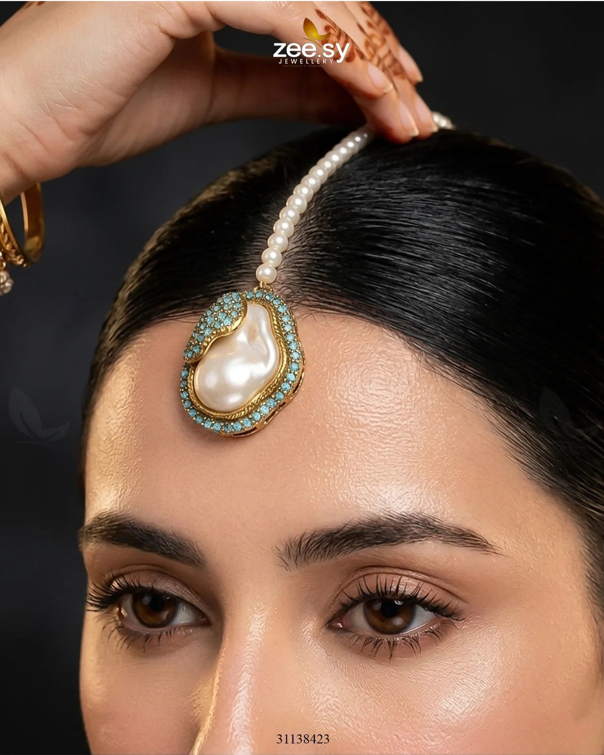Gulnar Baroque Pearl Choker Set