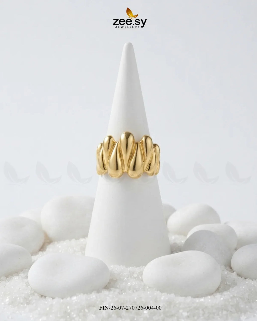 Modern Fluted Organic Cocktail Ring