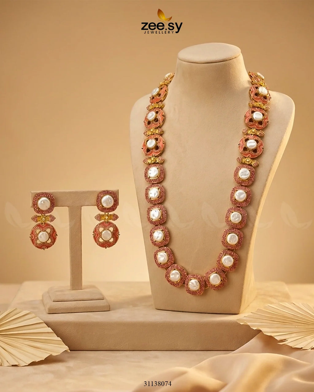 Mosaic Pearl Royale Malla Set