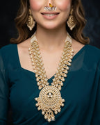 Rich Round Kundan Malla Set