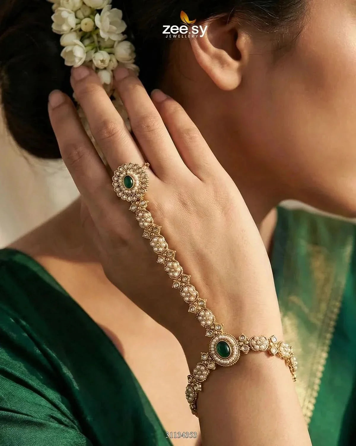 Roxane Flower Kundan Anja Bracelet