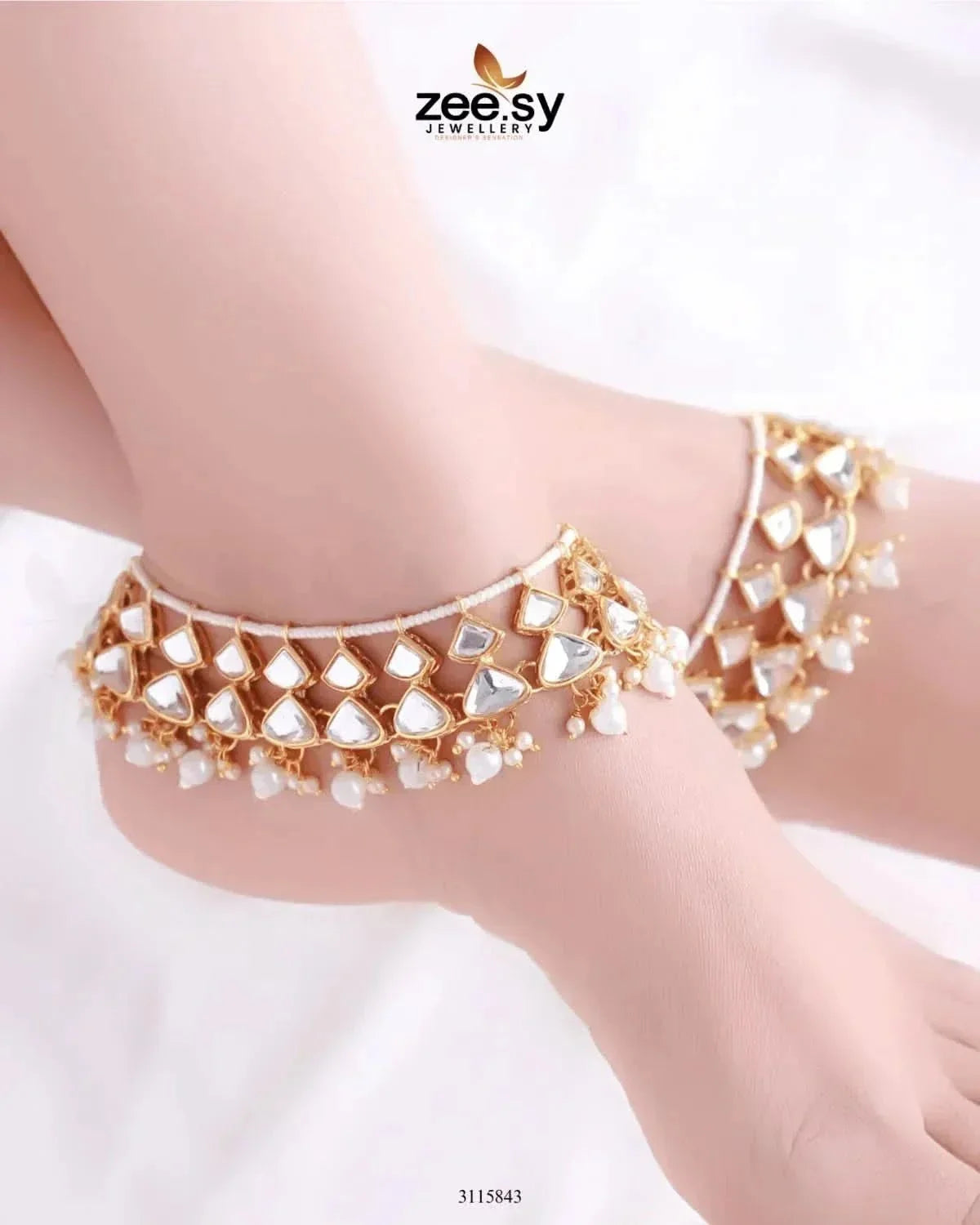 Mira Droplet Bead Anklet