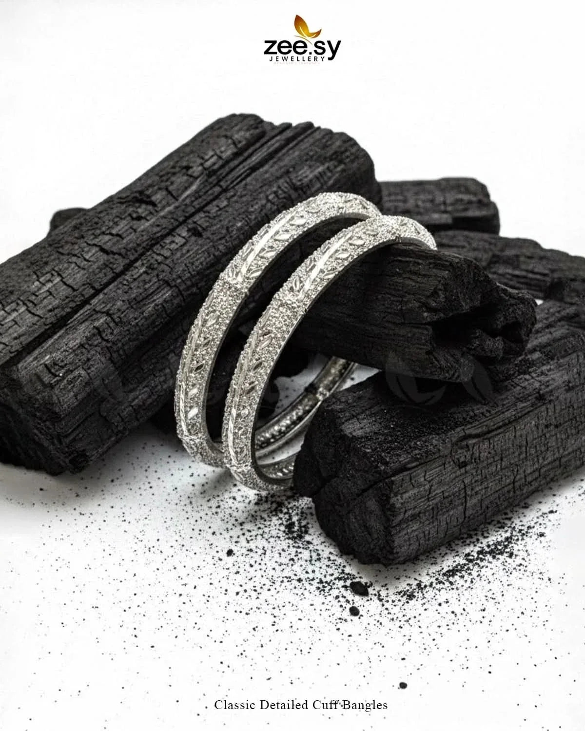 Classic Detailed Cuff Bangles