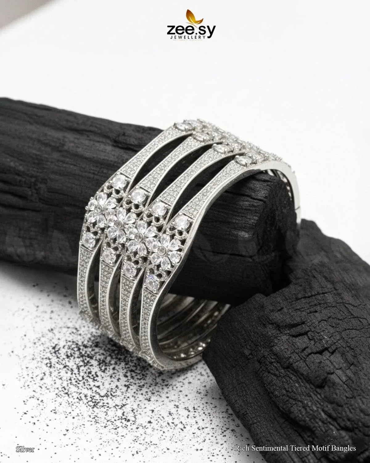 Rich Sentimental Tiered Motif Bangles - Silver