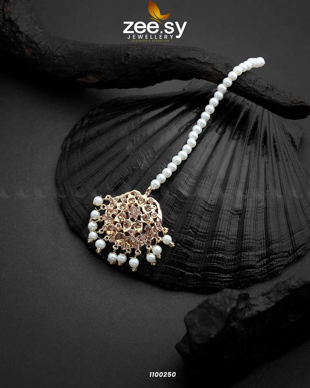 Shaahi Gulnaar Pearl Bindiya