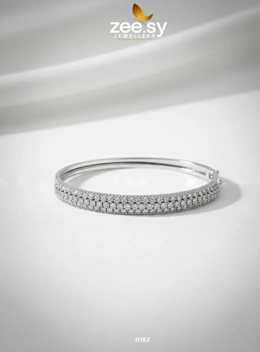 Inspires Bracelet