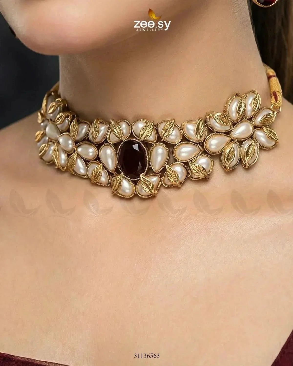Jennet Baroque Pearl Choker Set