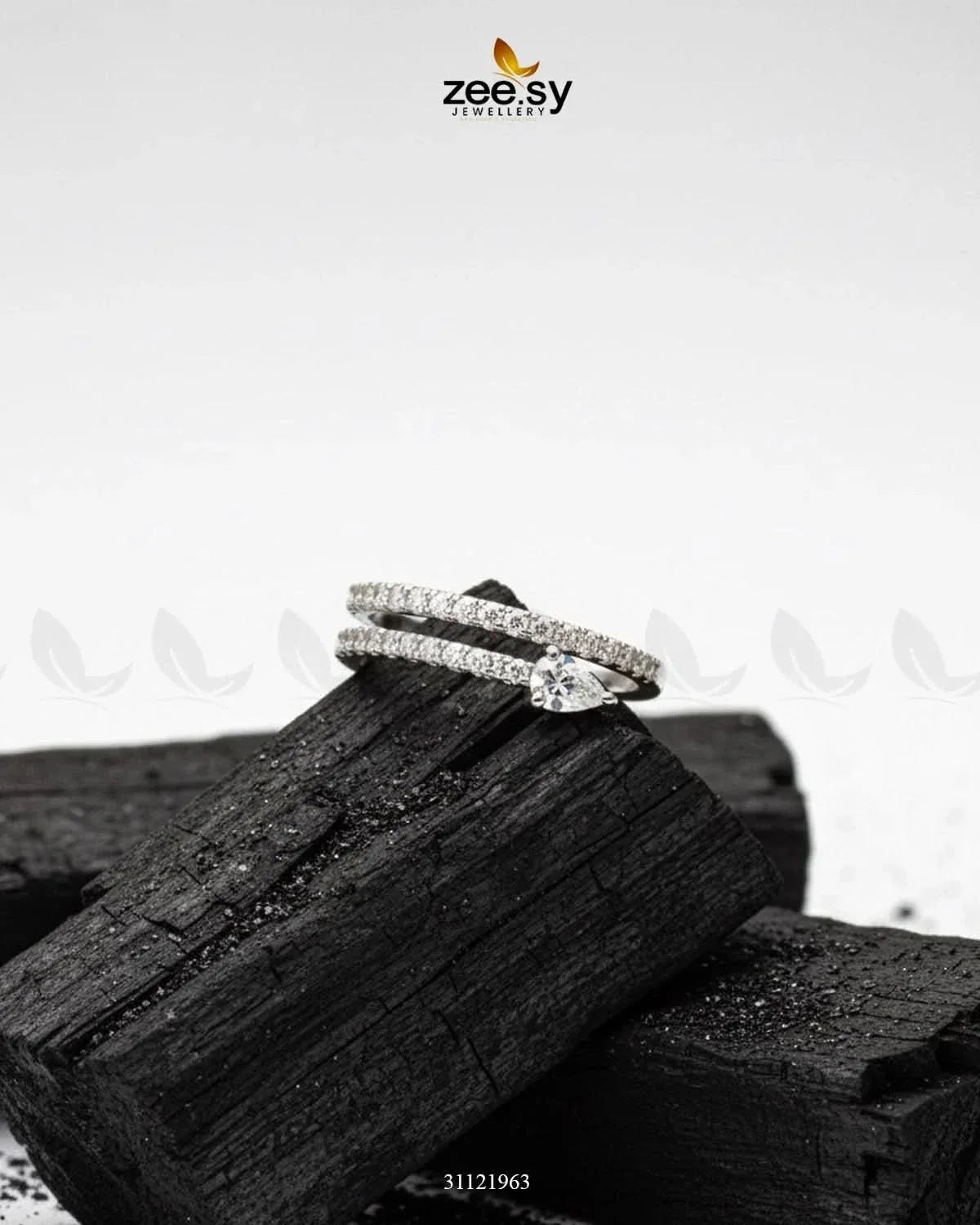 Pear Cut Lab Cluster Vortex Ring