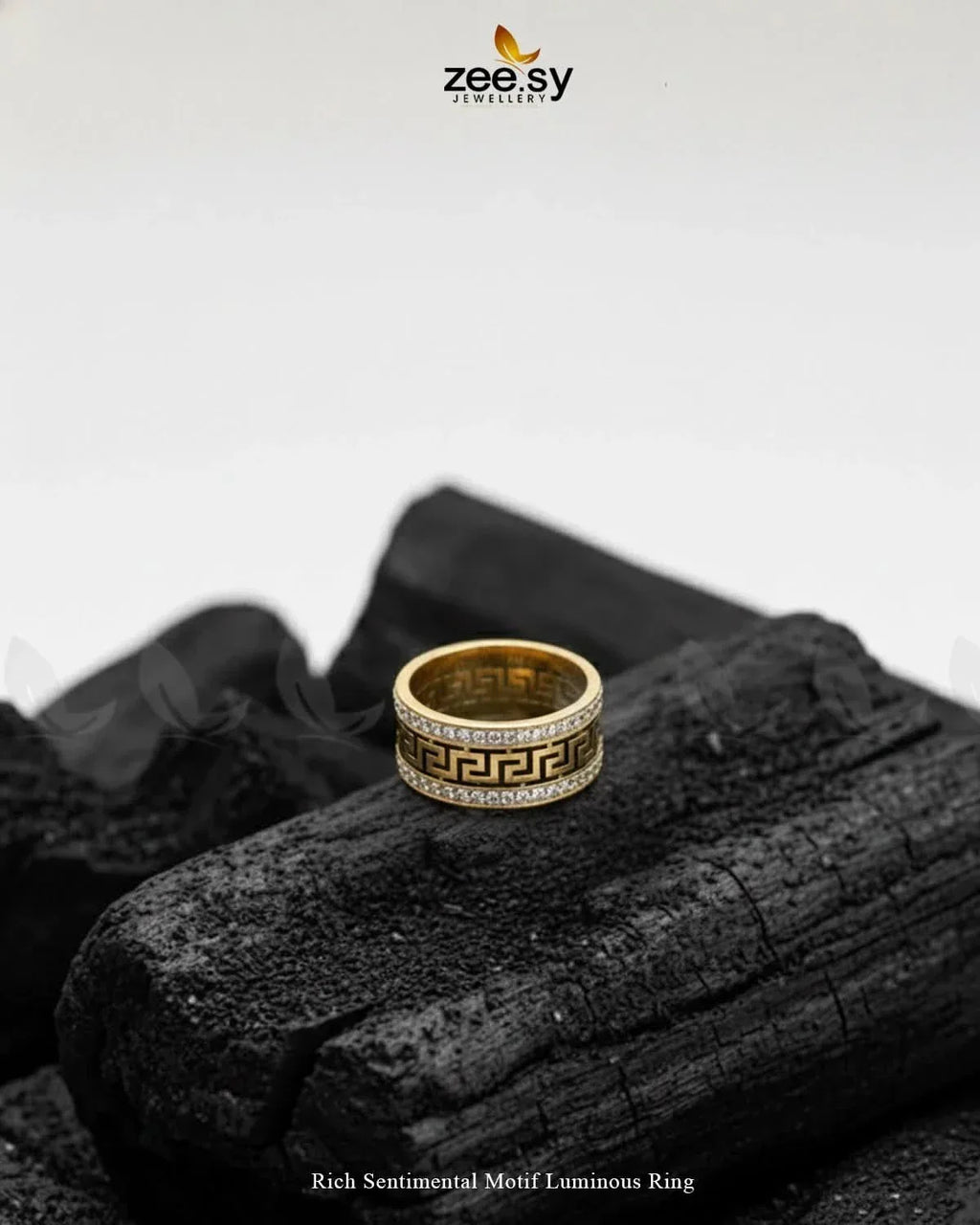 Rich Sentimental Motif Luminous Ring