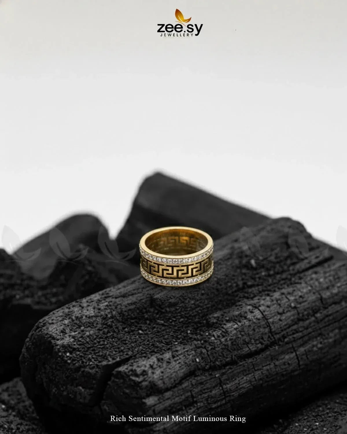 Rich Sentimental Motif Luminous Ring