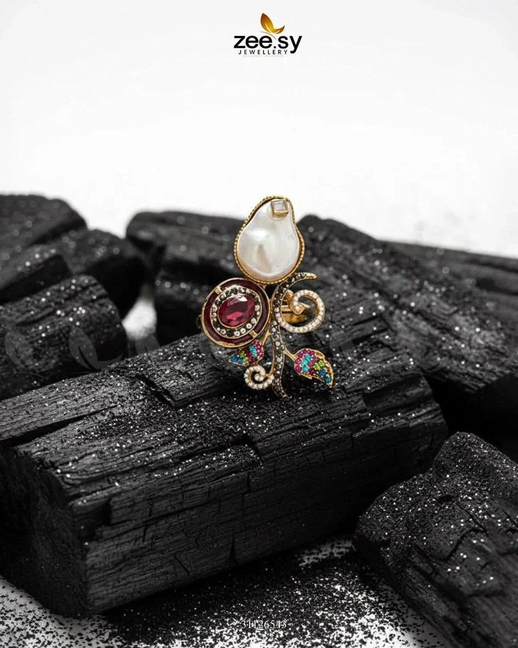 Baroque Crystal Rose Ring