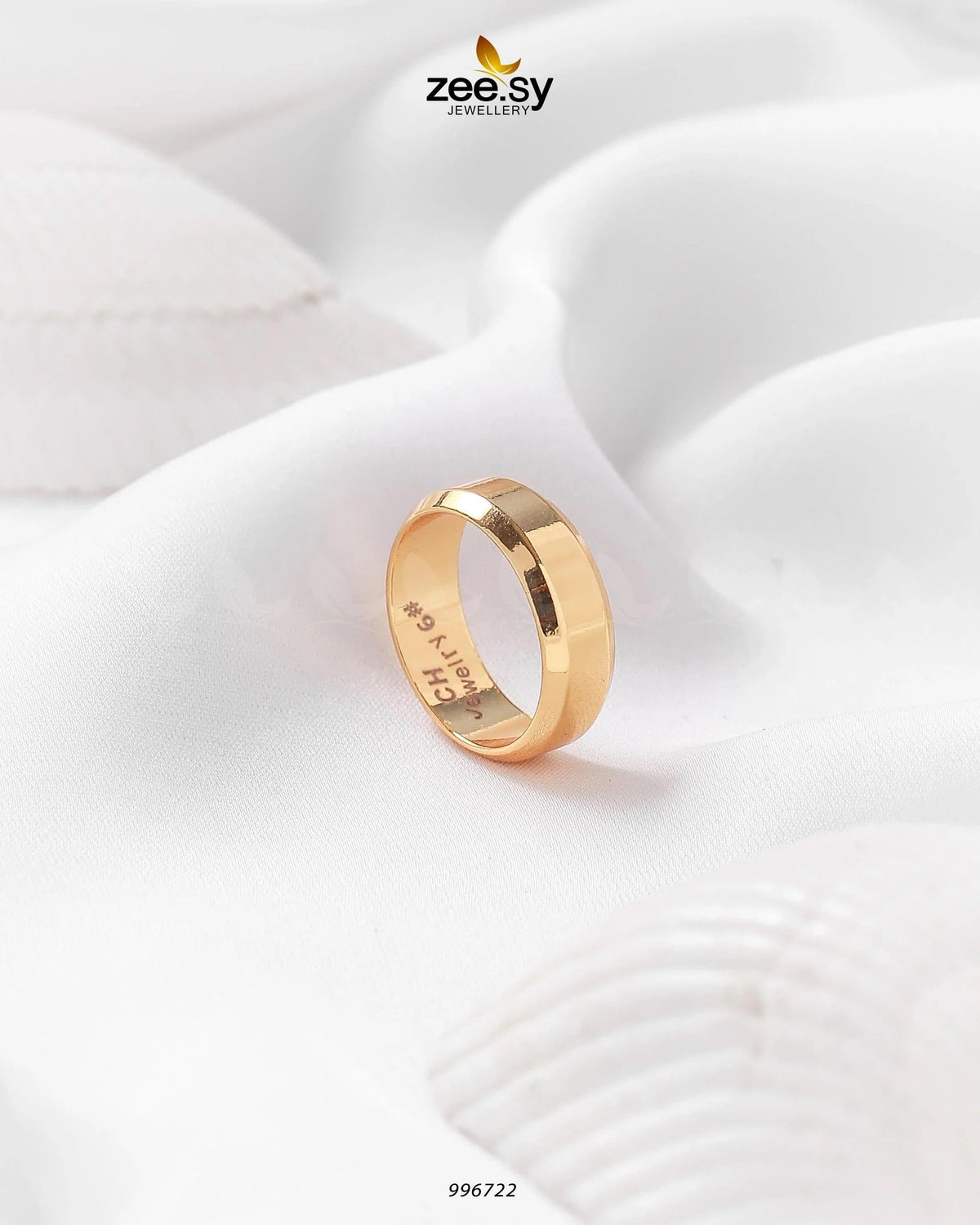Domsley Bold Shinny Ring