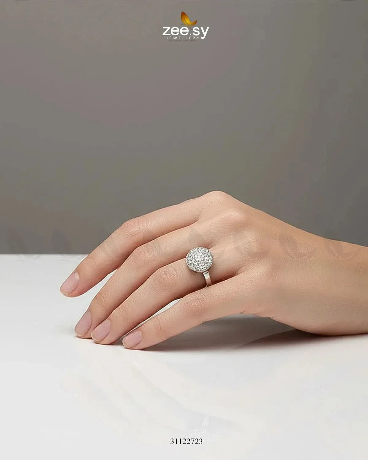 Chic Everyday Sparkle Band Ring