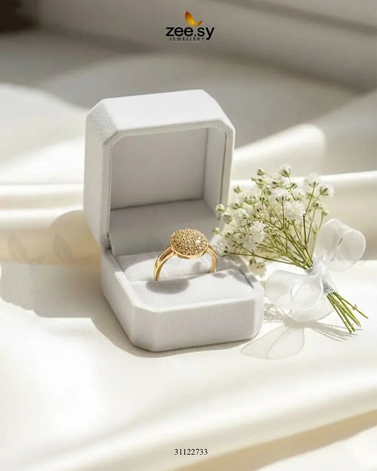 Chic Everyday Sparkle Band Ring