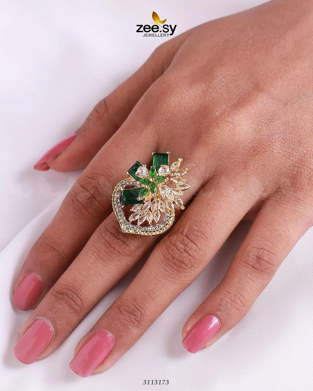 Hoya Floral Zirconia Ring