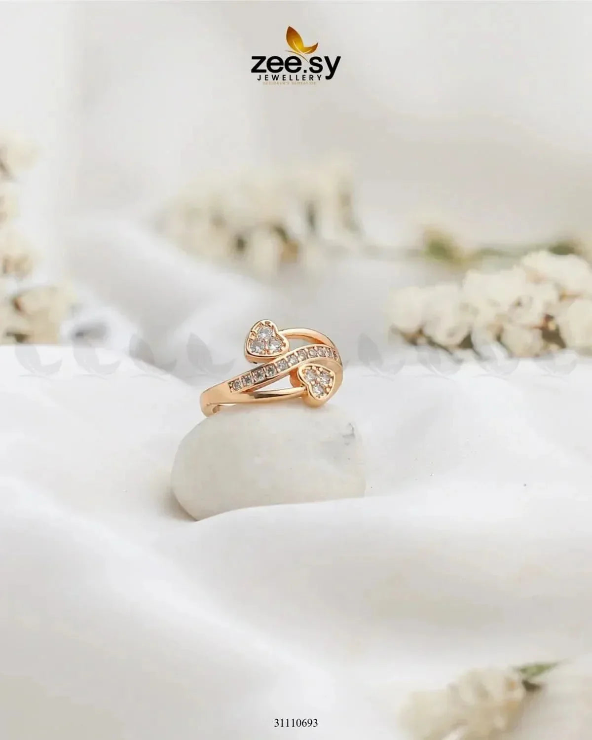 Amora Heart Ceystal Ring