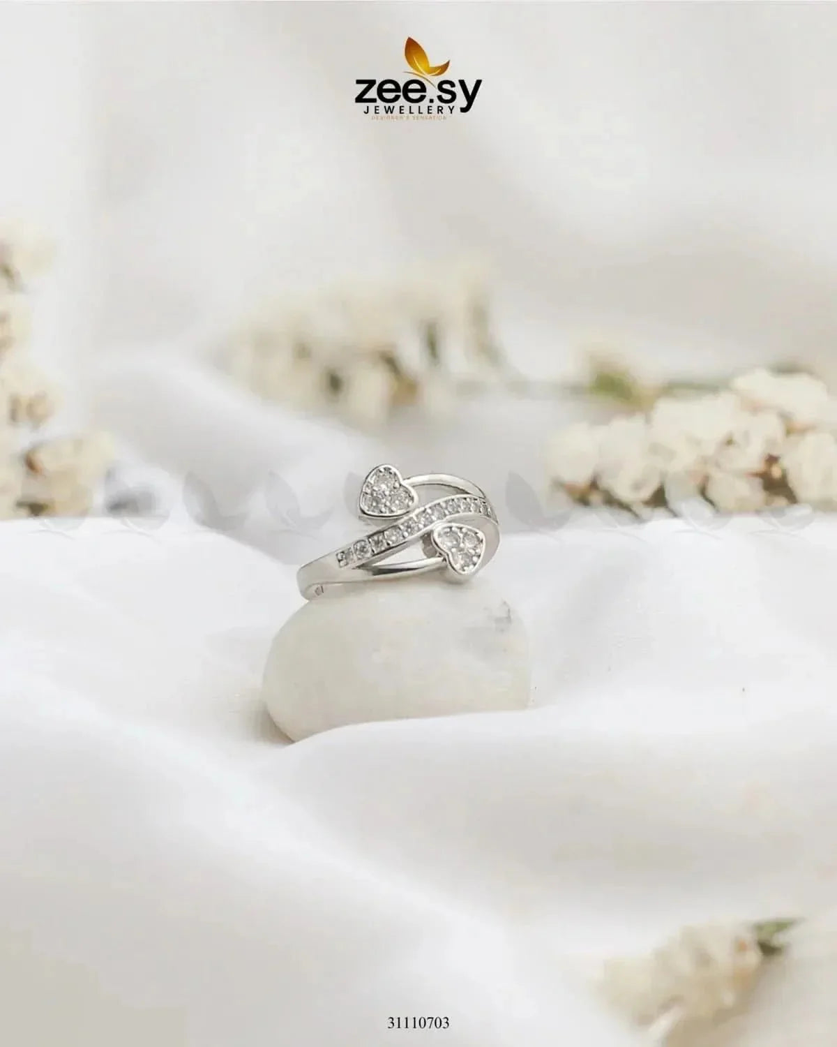 Amora Heart Ceystal Ring