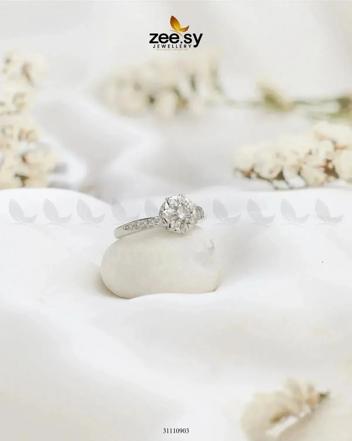 Luminara Ring