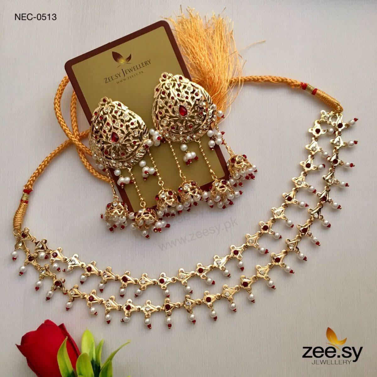Nauratan Rani Pearl Drop Necklace Set