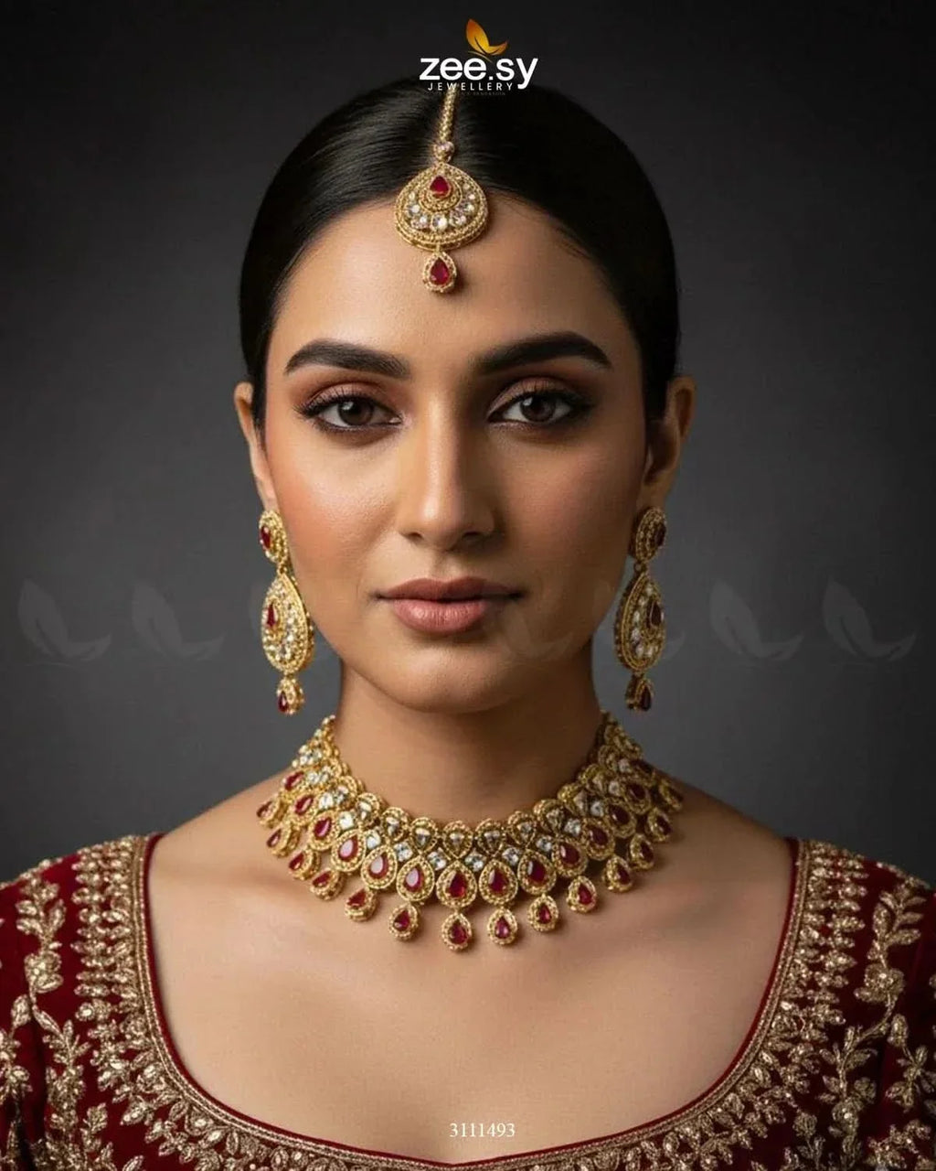 Aisle Necklace Set
