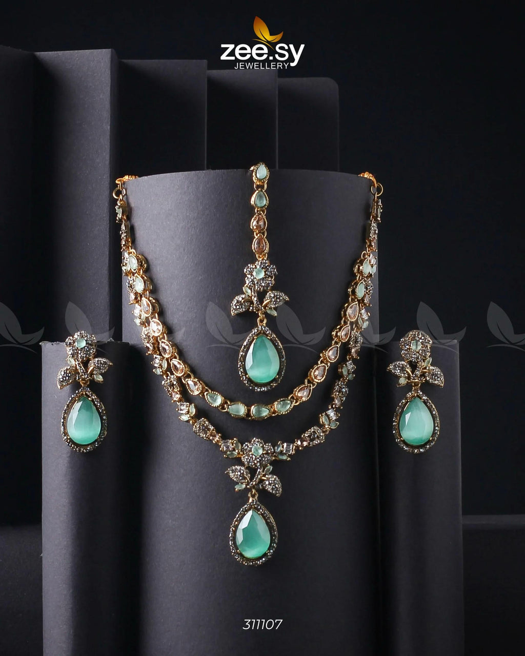 Eldria Cut Stone Necklace Set