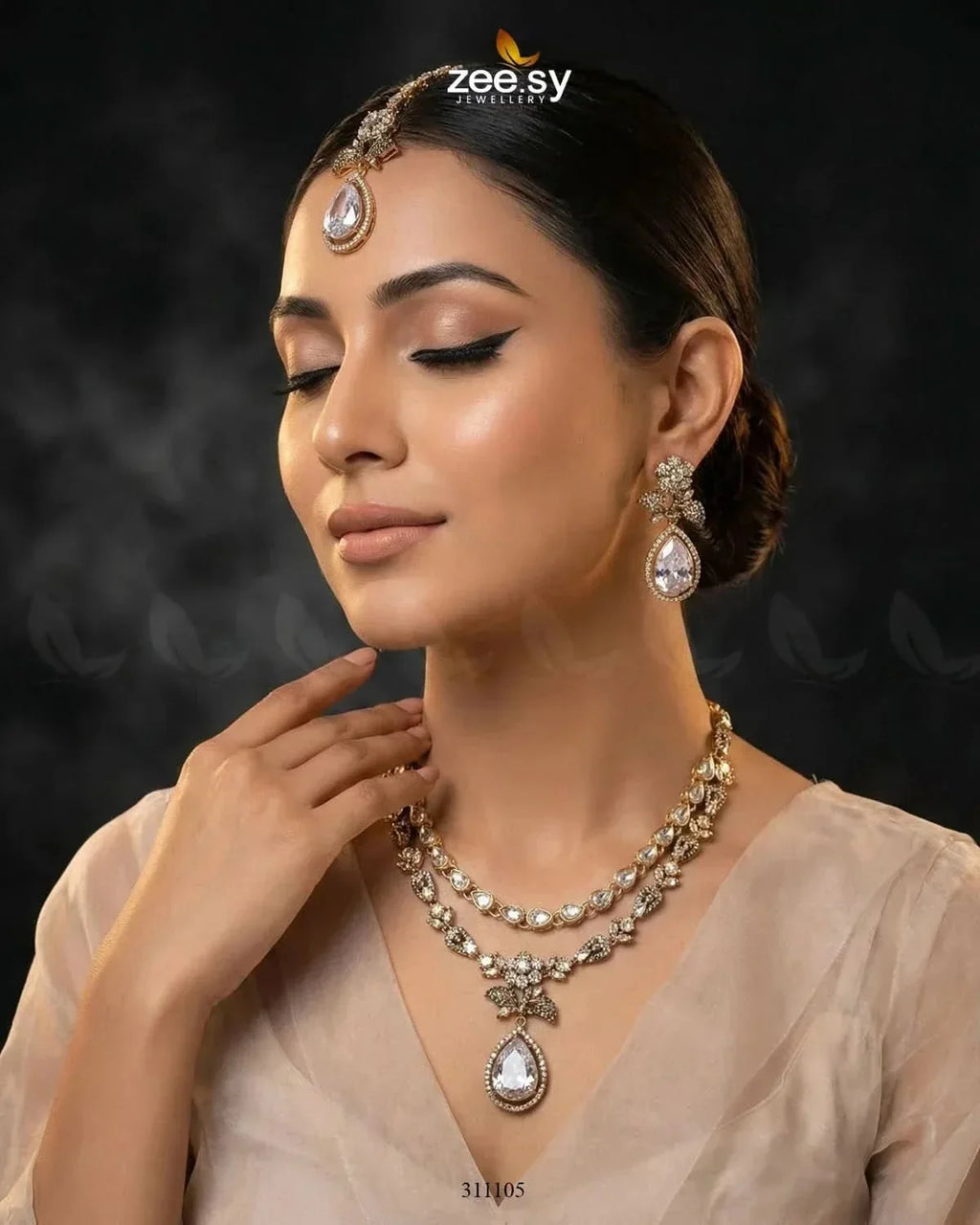 Eldria Cut Stone Necklace Set