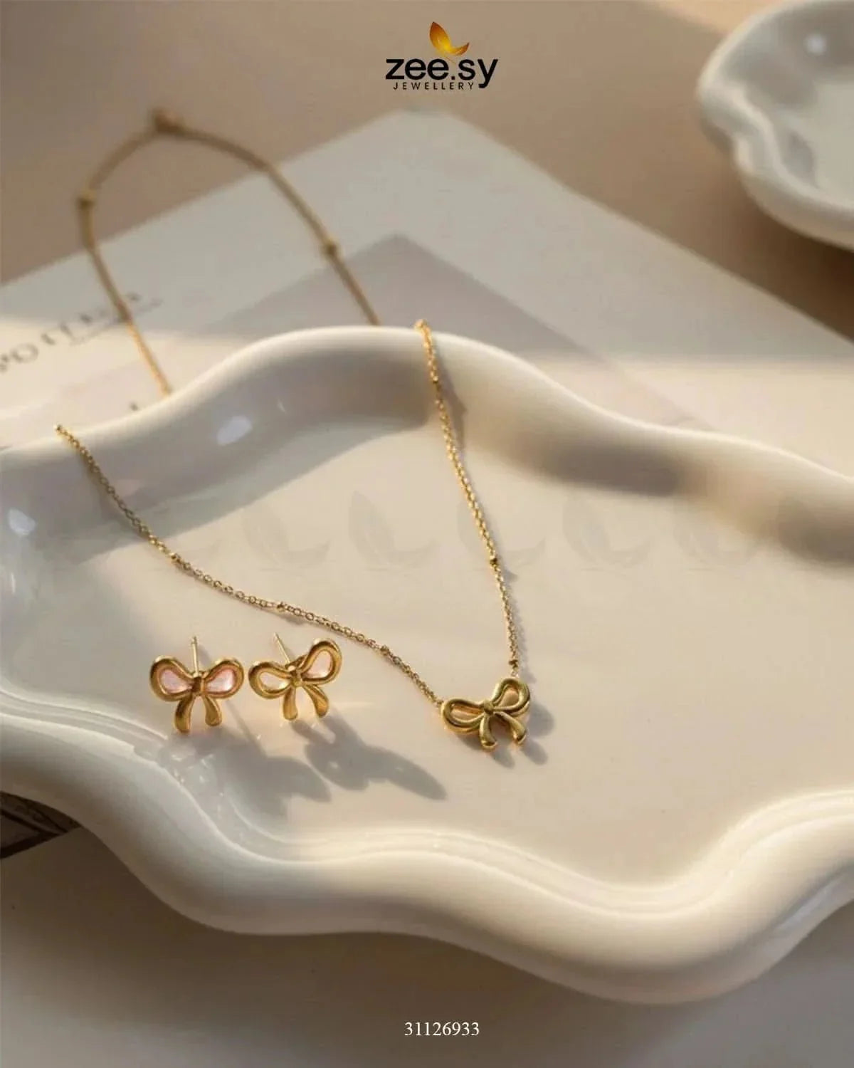 Delicate Ribbon Bow Pendant Set