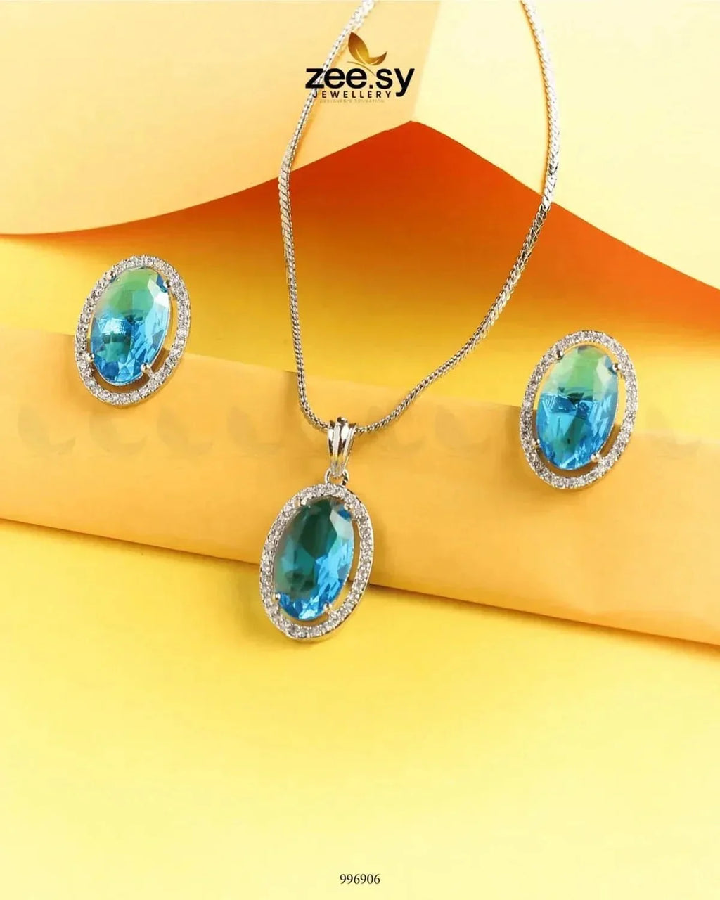 Polaris Charm Pendant Set