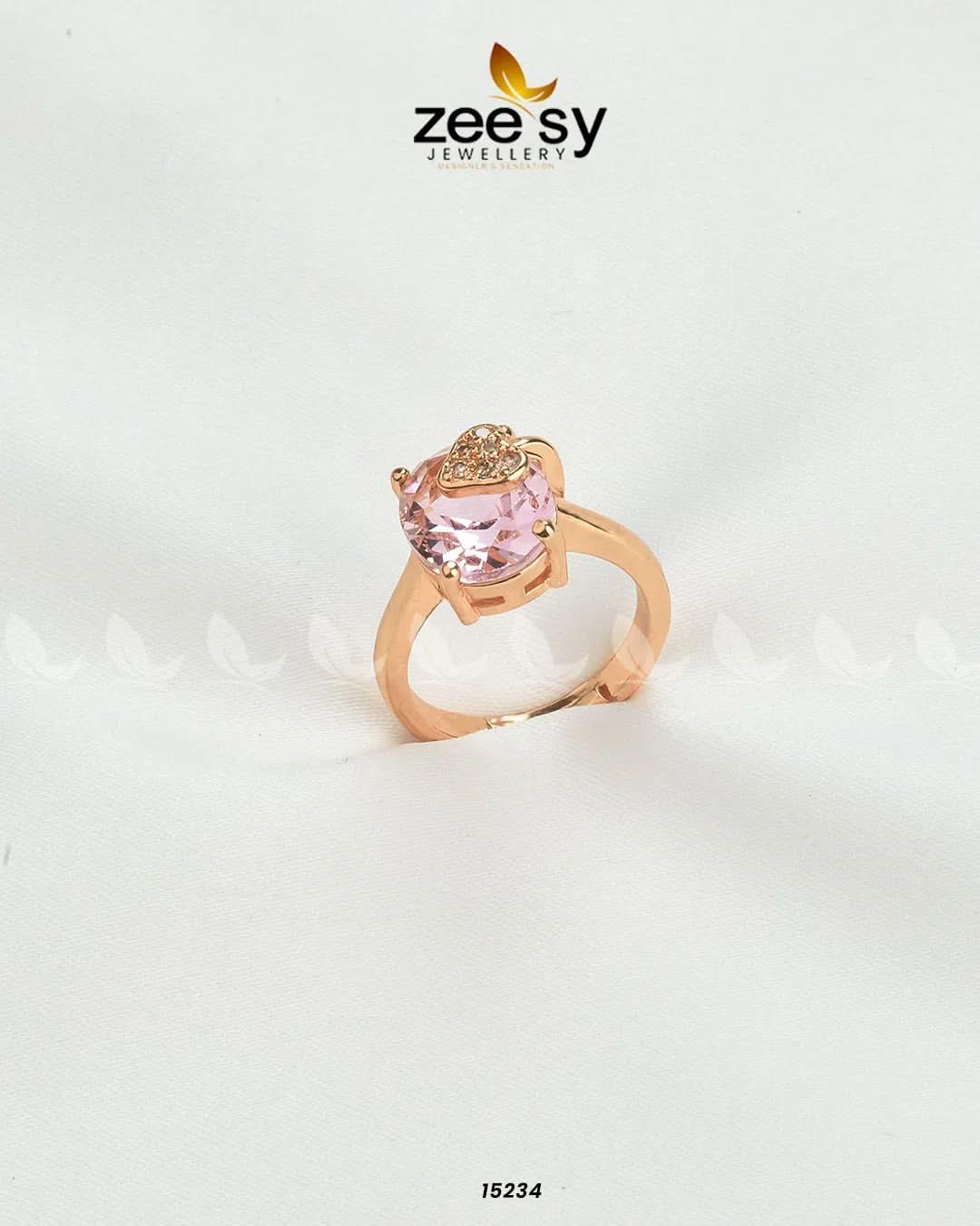 Sizzling Bold Stone Charming Ring